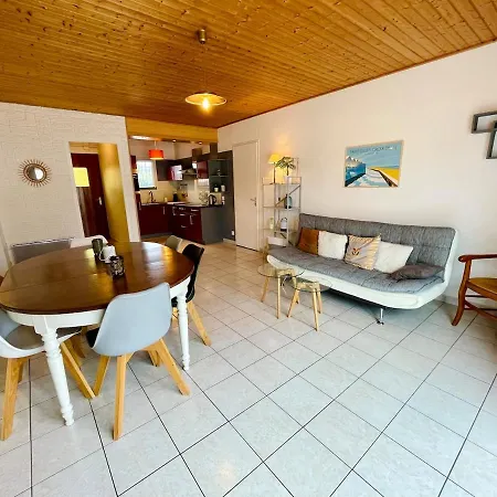 Charmante Maison A 200m De La *