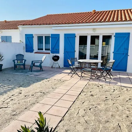 Charmante Maison A 200m De La *